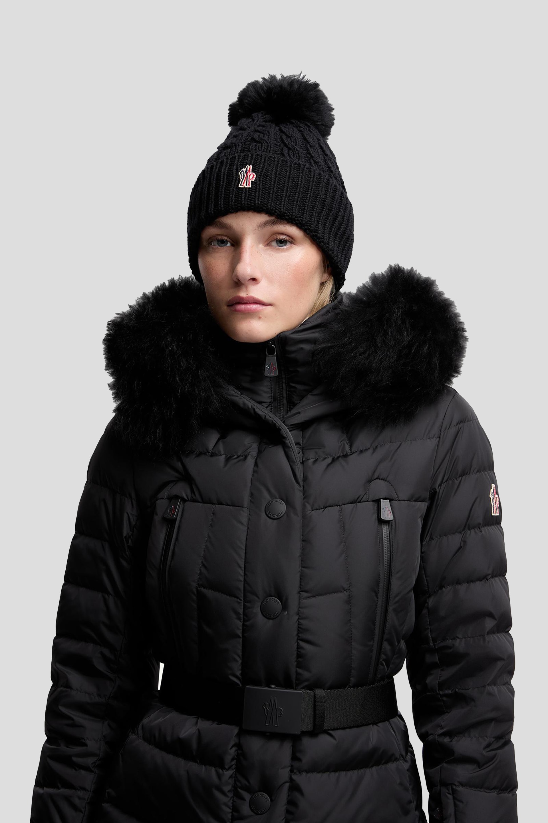 ŽENSKA KAPA   K20983B00012 CRNA 999