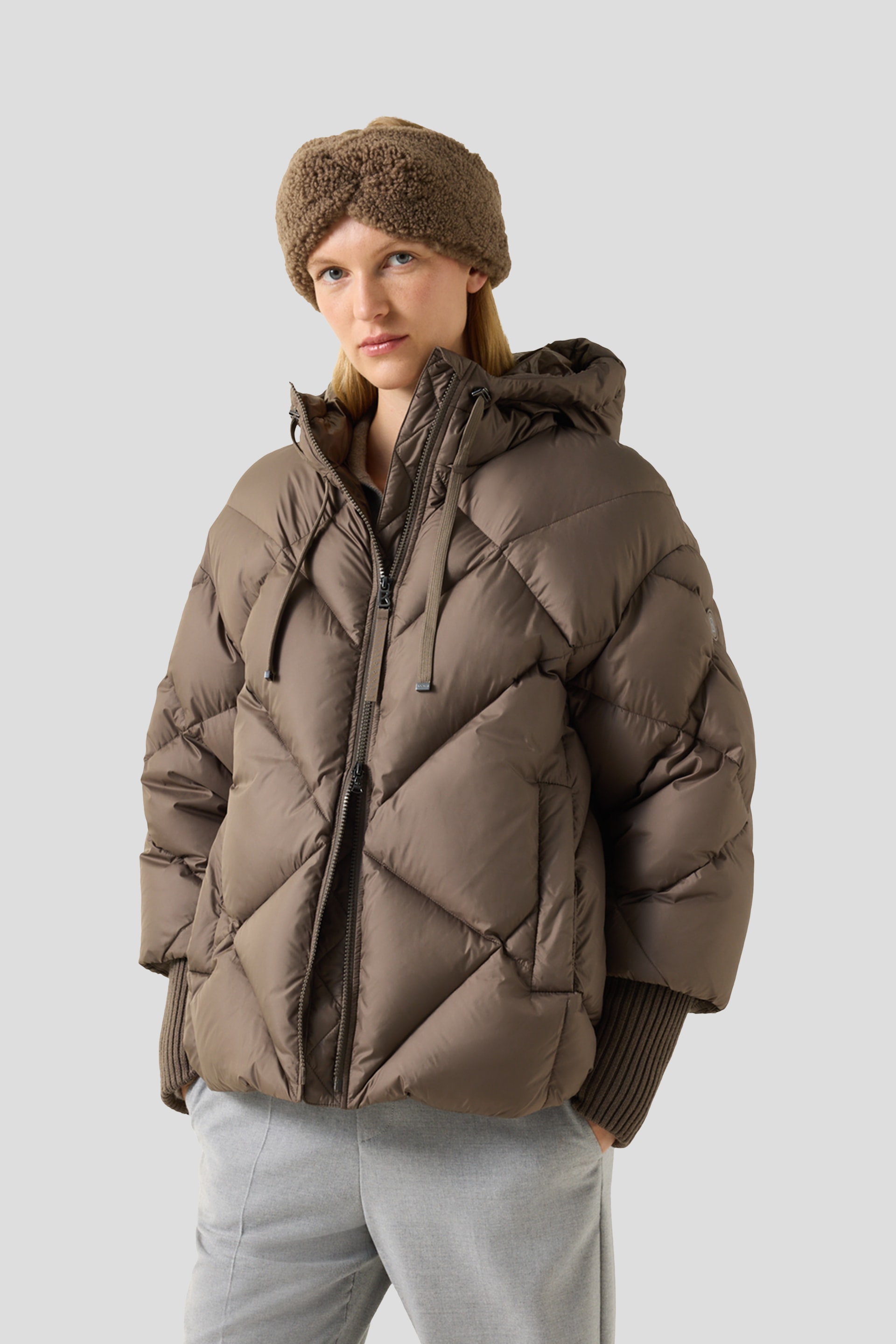 https://www.velvetfashion.rs/images/products/big/116948.jpg