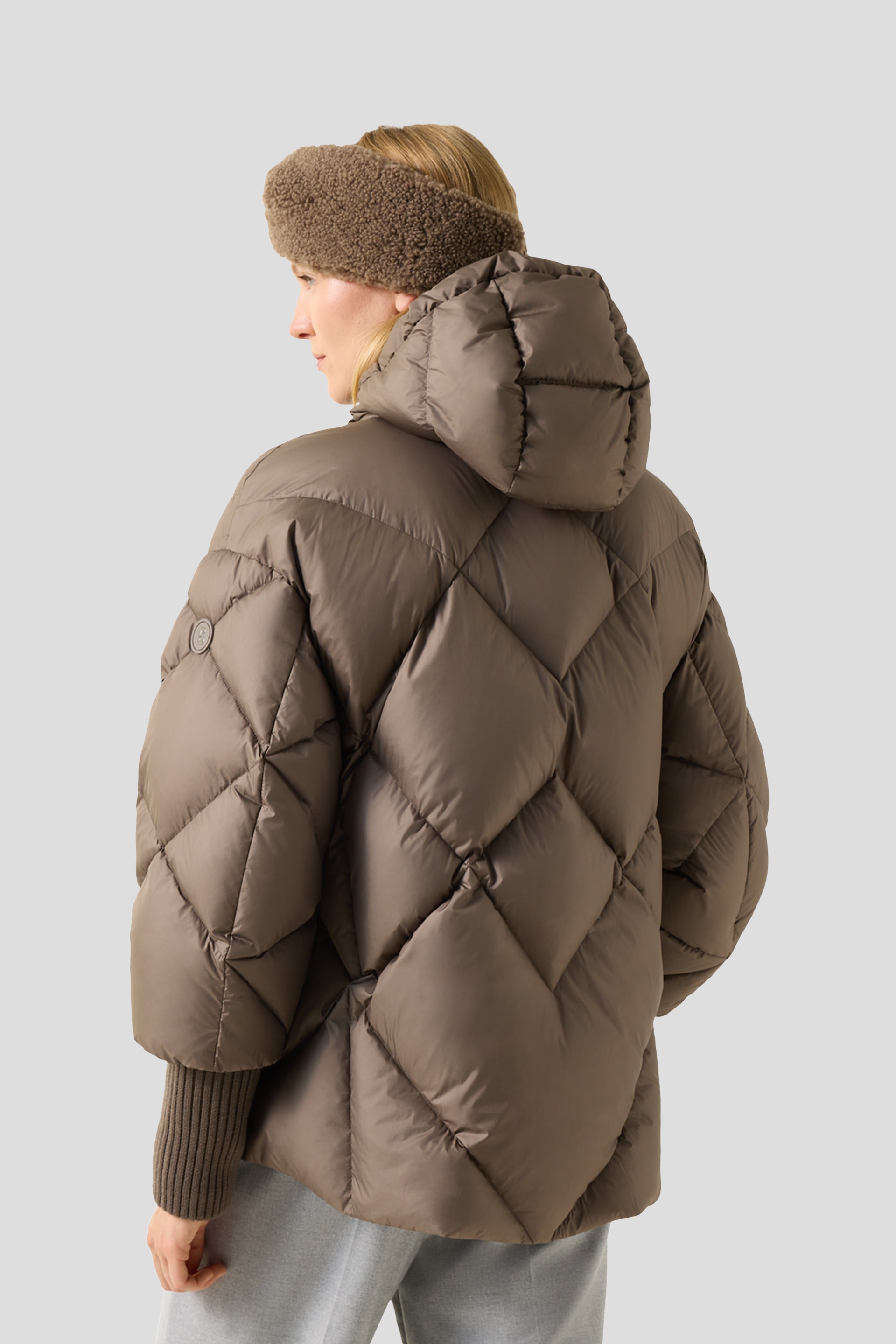 https://www.velvetfashion.rs/images/products/big/116953.jpg