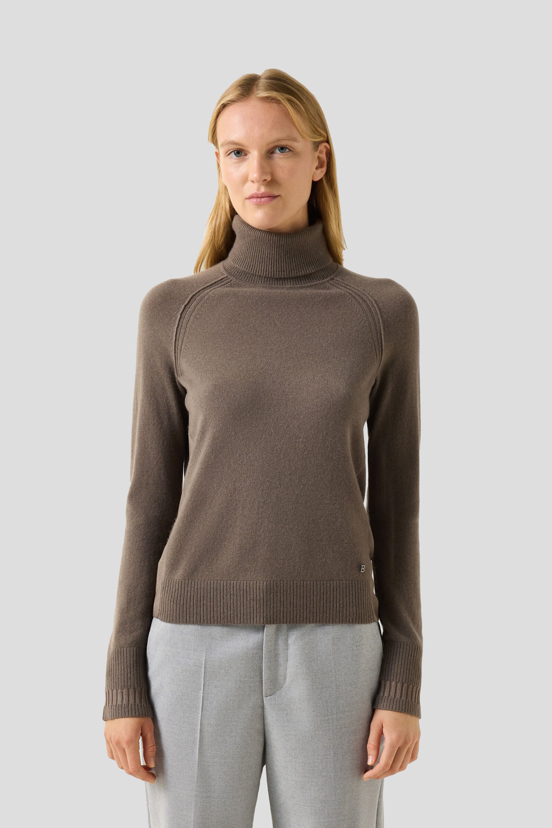 https://www.velvetfashion.rs/images/products/big/118219.jpg