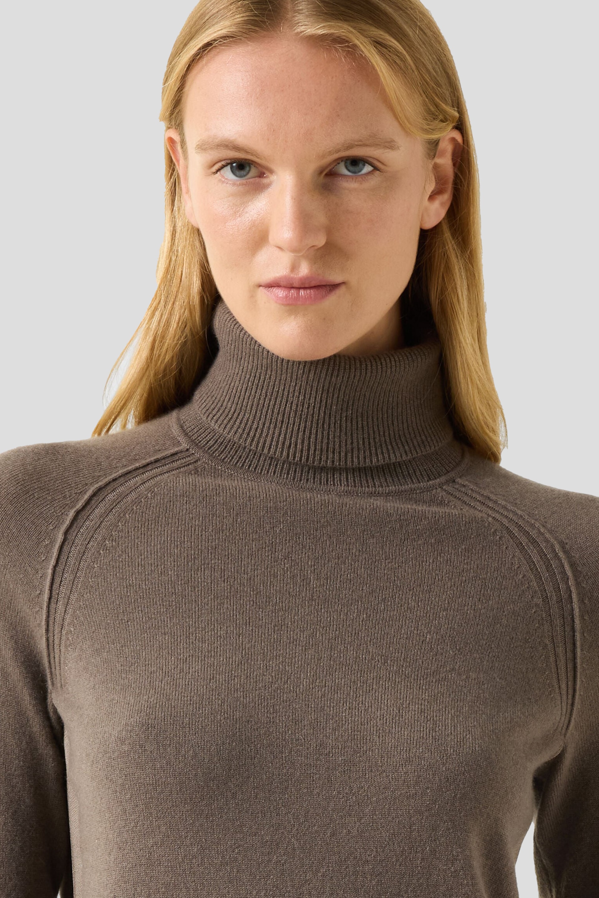 https://www.velvetfashion.rs/images/products/big/118228.jpg